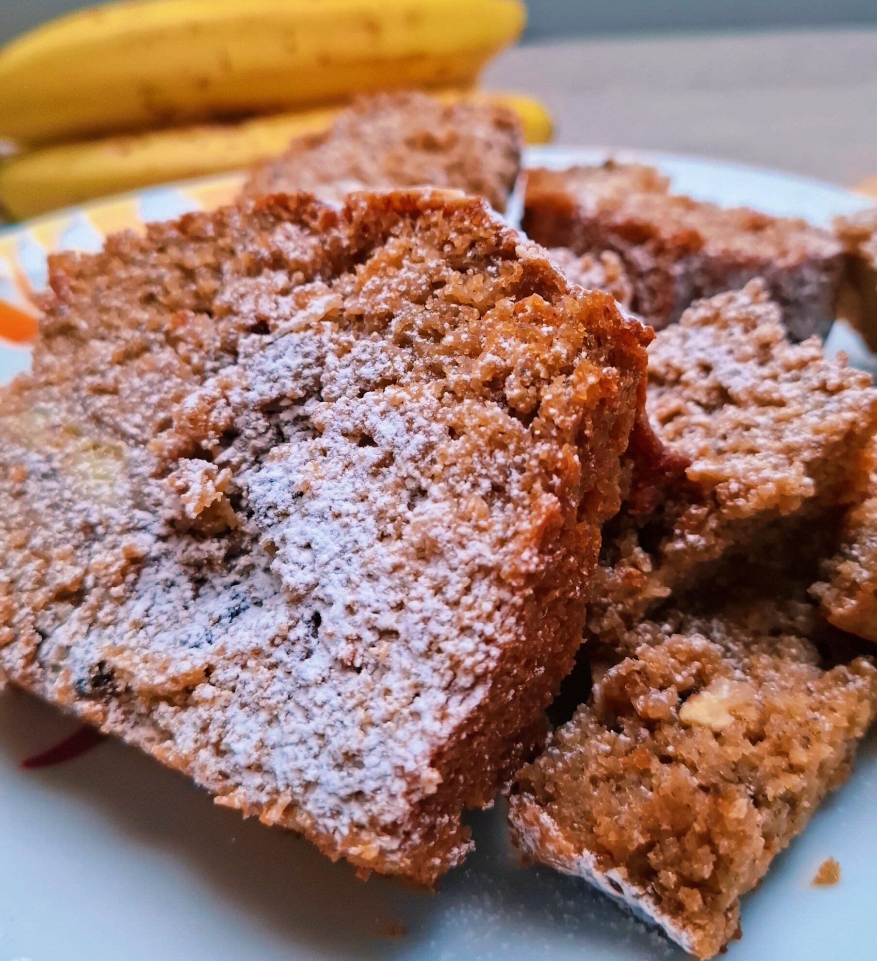 Chec pufos cu banane (banana bread) – rețetă rapidă