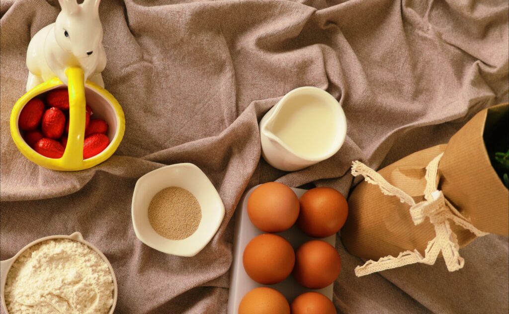 Cozonac Cruffin în două arome: mac și fistic