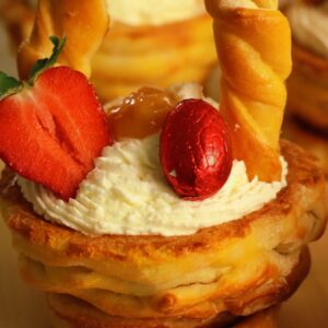 Coșulețe de Paște din foietaj și cremă