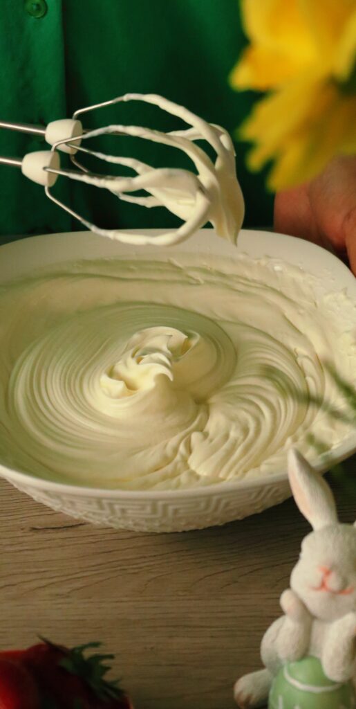 Coșulețe de Paște din foietaj și cremă