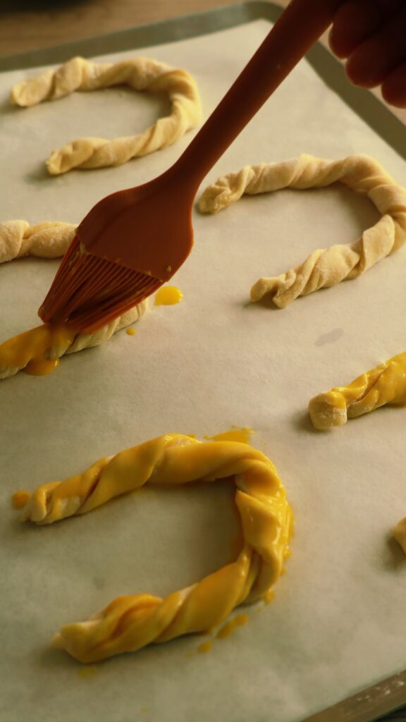 Coșulețe de Paște din foietaj și cremă