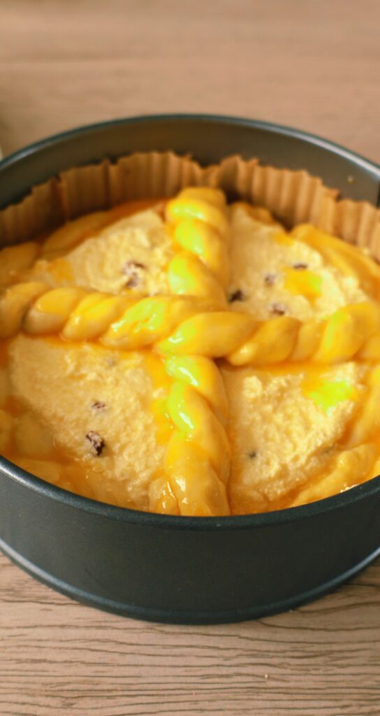 Pască tradițională cu brânză dulce